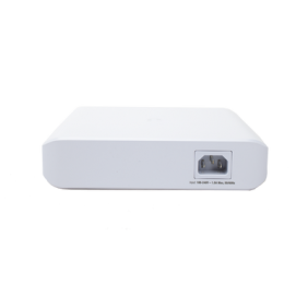 Switch UniFi Lite Administrable PoE de 16 Puertos 10/100/1000 Mbps (8 puertos 802.3af/at), 45 W 