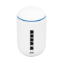 UniFi OS Console: UniFi Dream Machine, dispositivo que combina Wi-Fi AP 802.11ac Wave 2 MU-MIMO 4x4, Switch de 4 puertos, Router Security Gateway y Controlador UniFi