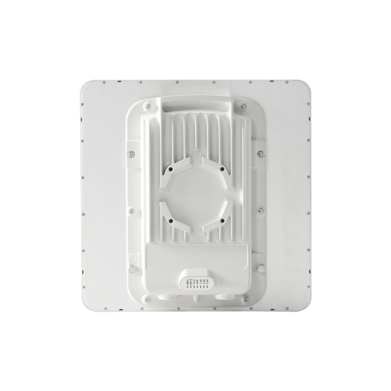 PTP-550  Hasta 1.36 GBps / 4910 - 6200 MHz / 802.11 AC Wave 2  MU-MIMO 4: 4x4 / BackHaul con Antena Integrada (Alta ganancia 23 dBi)   (C050055H016A)